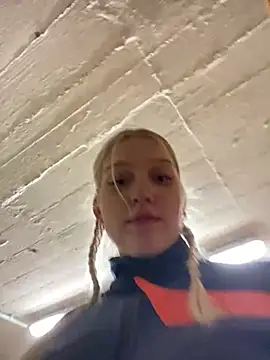 EmmiPemmi online show from 17, 2, 2026