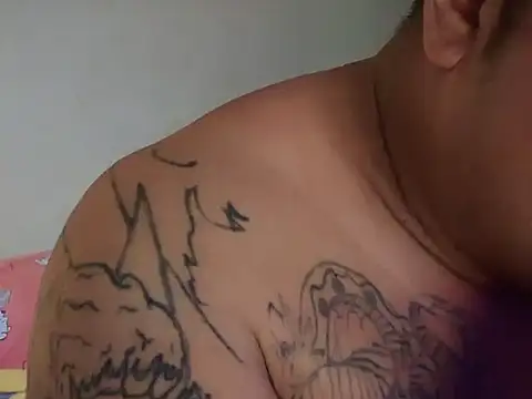 Snapshot of big-cat- chatting on 22, 12, 2025 big-cat- online show from 22, 12, 2025