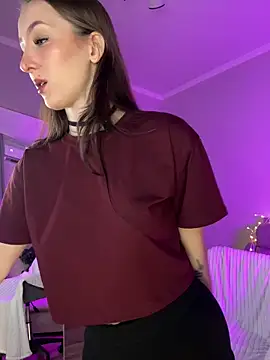 LuxBrunette  online show from 7, 4, 2026