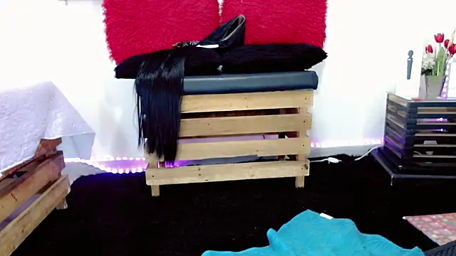 Yara Atwan online show from 3, 2, 2026