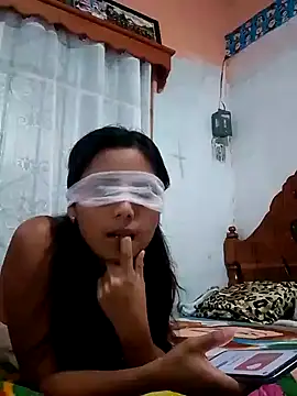 Estefanyeangel online show from 23, 12, 2025