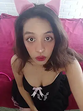 Snapshot of Phoenix_Paws chatting on 22, 6, 2026 Phoenix Paws online show from 22, 6, 2026