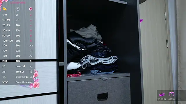 cuteqiqi online show from 20, 4, 2026