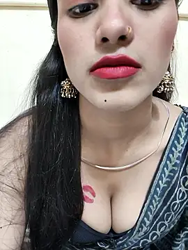 Snapshot of Yours-Zeenat chatting on 17, 5, 2026 Yours-Zeenat online show from 17, 5, 2026