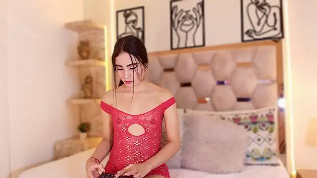 Snapshot of Sophieh_Sweet chatting on 8, 2, 2026 Sophieh Sweet online show from 8, 2, 2026