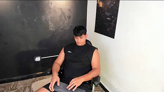 Snapshot of Nicole_and_thiago1 chatting on 19, 2, 2026 Nicole and thiago1 online show from 19, 2, 2026