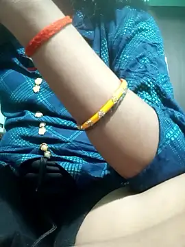 Snapshot of Puja_1230 chatting on 3, 5, 2026 Puja 1230 online show from 3, 5, 2026