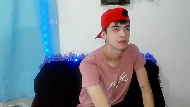 Snapshot of nico22love chatting on 5, 2, 2026 nico22love online show from 5, 2, 2026