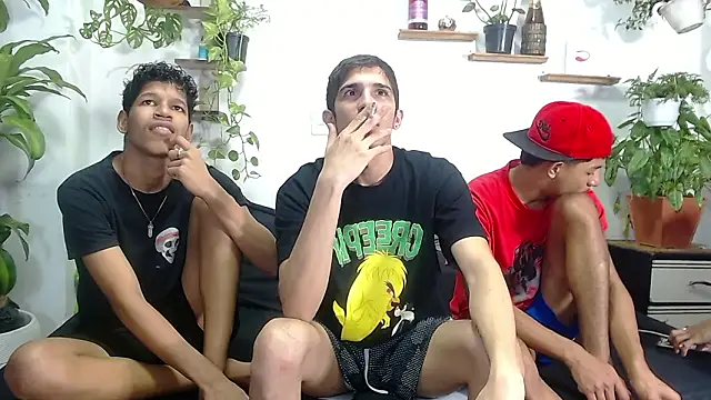 Interracial Snow Bunny online show from 2, 3, 2026