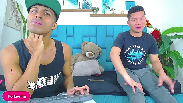 Interracial Snow Bunny online show from 14, 5, 2026