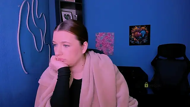 aurora kiss   online show from 12, 1, 2026