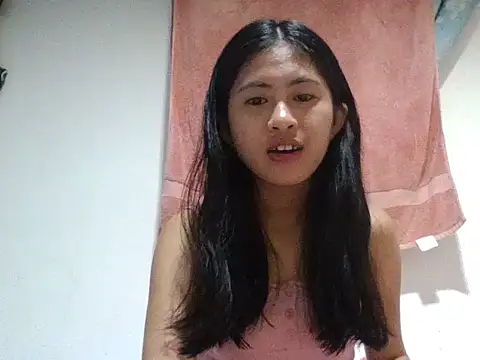 pretty shy girl online show from 17, 1, 2026