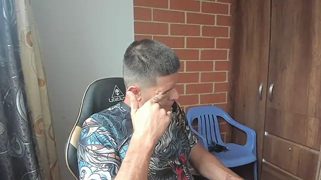 sexcolombia20 online show from 14, 4, 2026