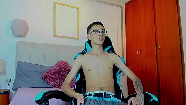 asher lux online show from 31, 3, 2026