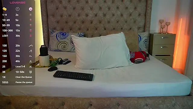 Snapshot of xkassandraxx chatting on 7, 7, 2026 xkassandraxx online show from 7, 7, 2026