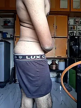 Snapshot of yourpussylover_20 chatting on 11, 1, 2026 yourpussylover 20 online show from 11, 1, 2026