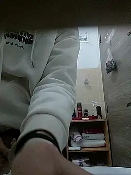 Snapshot of lhow chatting on 8, 1, 2026 lhow online show from 8, 1, 2026