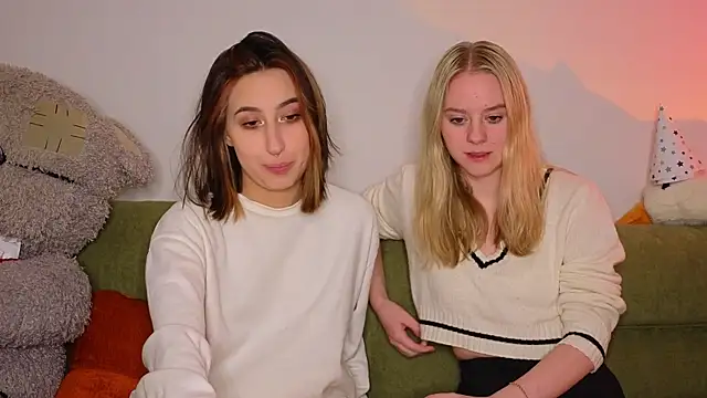 Mimipaws online show from 12, 1, 2026