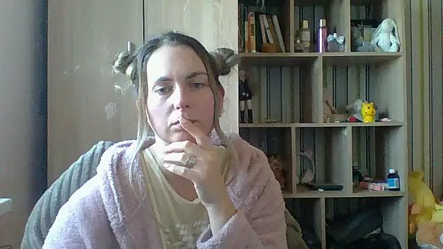 VikiLove765 online show from 1, 3, 2026