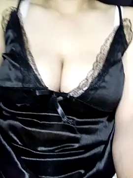 Snapshot of Merrylinh chatting on 17, 2, 2026 Merrylinh online show from 17, 2, 2026