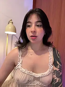 Snapshot of evelynrosess1 chatting on 5, 7, 2026 evelynrosess1 online show from 5, 7, 2026