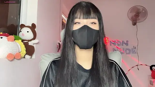 Snapshot of Tieu-May chatting on 18, 7, 2026 Tieu-May online show from 18, 7, 2026
