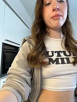 cuteeyesbaby online show from 3, 2, 2026