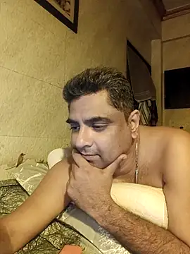 Snapshot of hardnhornybull chatting on 2, 2, 2026 hardnhornybull online show from 2, 2, 2026