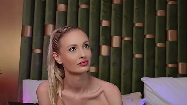 AmeliaAngel online show from 4, 12, 2024