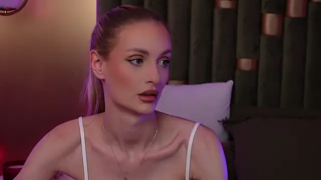 AmeliaAngel online show from 4, 3, 2026