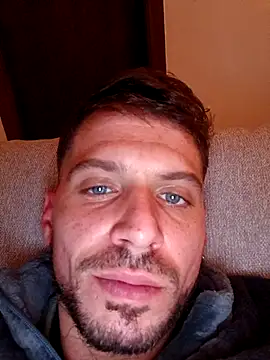 Adrianxxxxxx53 online show from 18, 1, 2026