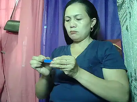 prettymomma24xx online show from 4, 6, 2026