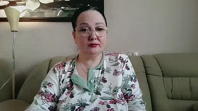 infinity loveliness online show from 15, 4, 2026