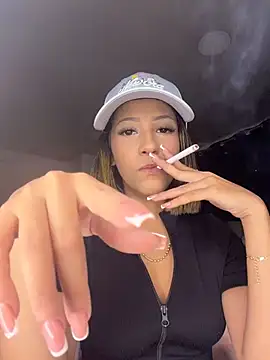 Snapshot of vicky_bass_ chatting on 6, 7, 2026 vicky bass online show from 6, 7, 2026