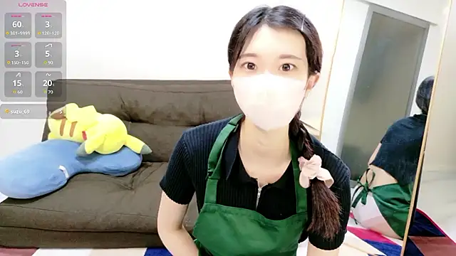 Snapshot of Rui-chaaan chatting on 27, 4, 2026 Rui-chaaan online show from 27, 4, 2026