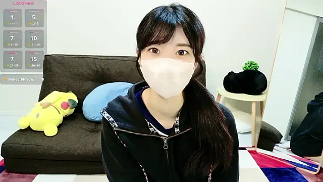 Snapshot of Rui-chaaan chatting on 6, 5, 2026 Rui-chaaan online show from 6, 5, 2026