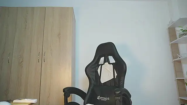 celestes777 online show from 18, 4, 2026