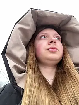 Snapshot of BlondeHott chatting on 15, 1, 2026 BlondeHott online show from 15, 1, 2026