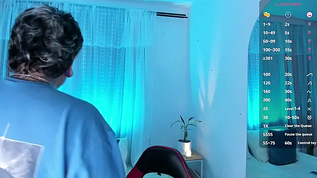 Zury Ramirez online show from 11, 4, 2026