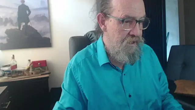 Snapshot of Uncle_Hottie chatting on 28, 6, 2026 Uncle Hottie online show from 28, 6, 2026