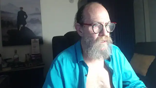 Snapshot of Uncle_Hottie chatting on 9, 7, 2026 Uncle Hottie online show from 9, 7, 2026