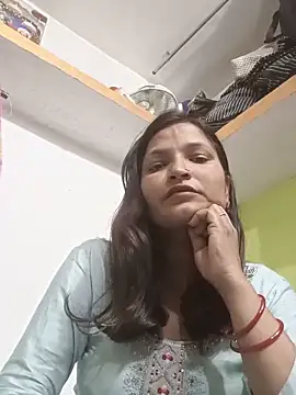 Snapshot of Priyaa_1433 chatting on 17, 6, 2026 Priyaa 1433 online show from 17, 6, 2026