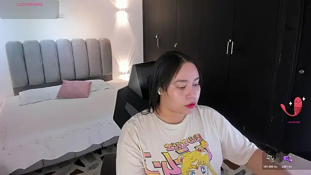 Snapshot of ThaliaBrookss_ chatting on 19, 7, 2026 ThaliaBrookss online show from 19, 7, 2026