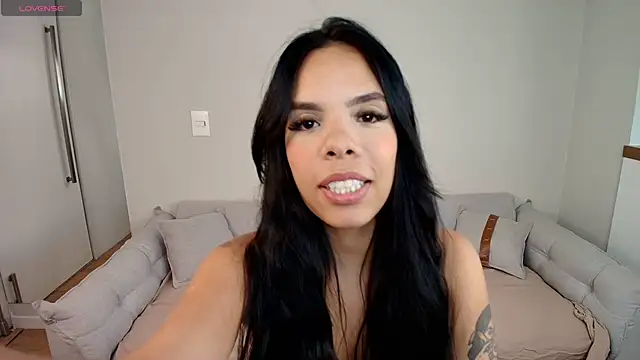 Bruna Ferrazz online show from 5, 2, 2026