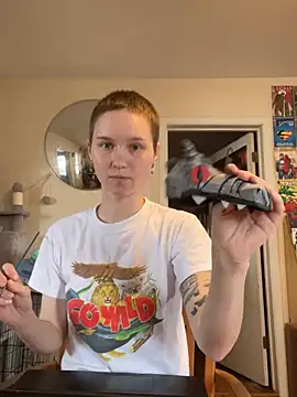 Snapshot of SugarNCinnamon chatting on 10, 2, 2026 SugarNCinnamon online show from 10, 2, 2026