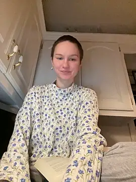 Snapshot of SugarNCinnamon chatting on 16, 2, 2026 SugarNCinnamon online show from 16, 2, 2026