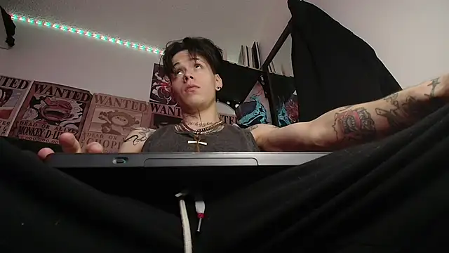 Snapshot of Anhony_Muscle chatting on 6, 2, 2026 Anhony Muscle online show from 6, 2, 2026