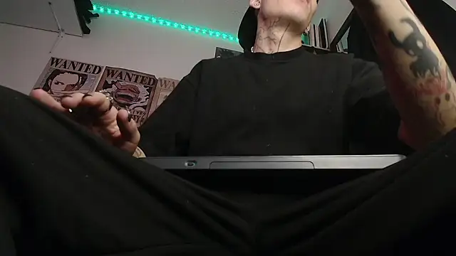 Snapshot of Anhony_Muscle chatting on 10, 2, 2026 Anhony Muscle online show from 10, 2, 2026