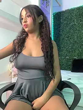 Snapshot of PaulaSweetFire_ chatting on 12, 5, 2026 PaulaSweetFire online show from 12, 5, 2026