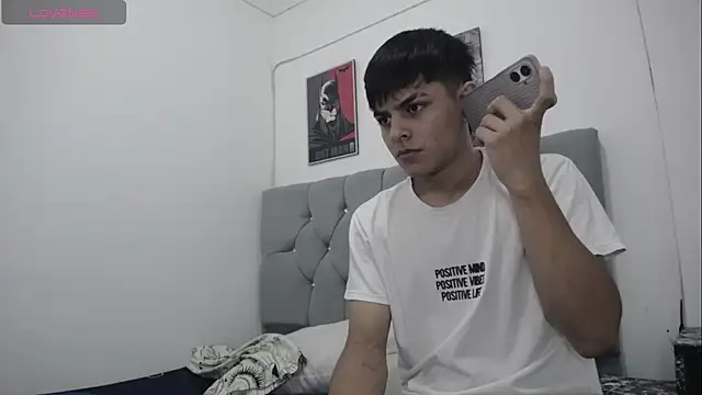 Loganjhonson19 online show from 9, 1, 2026